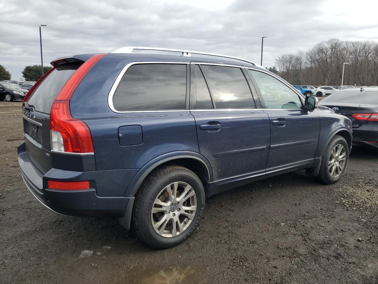 2013 Volvo XC90 - Image 3