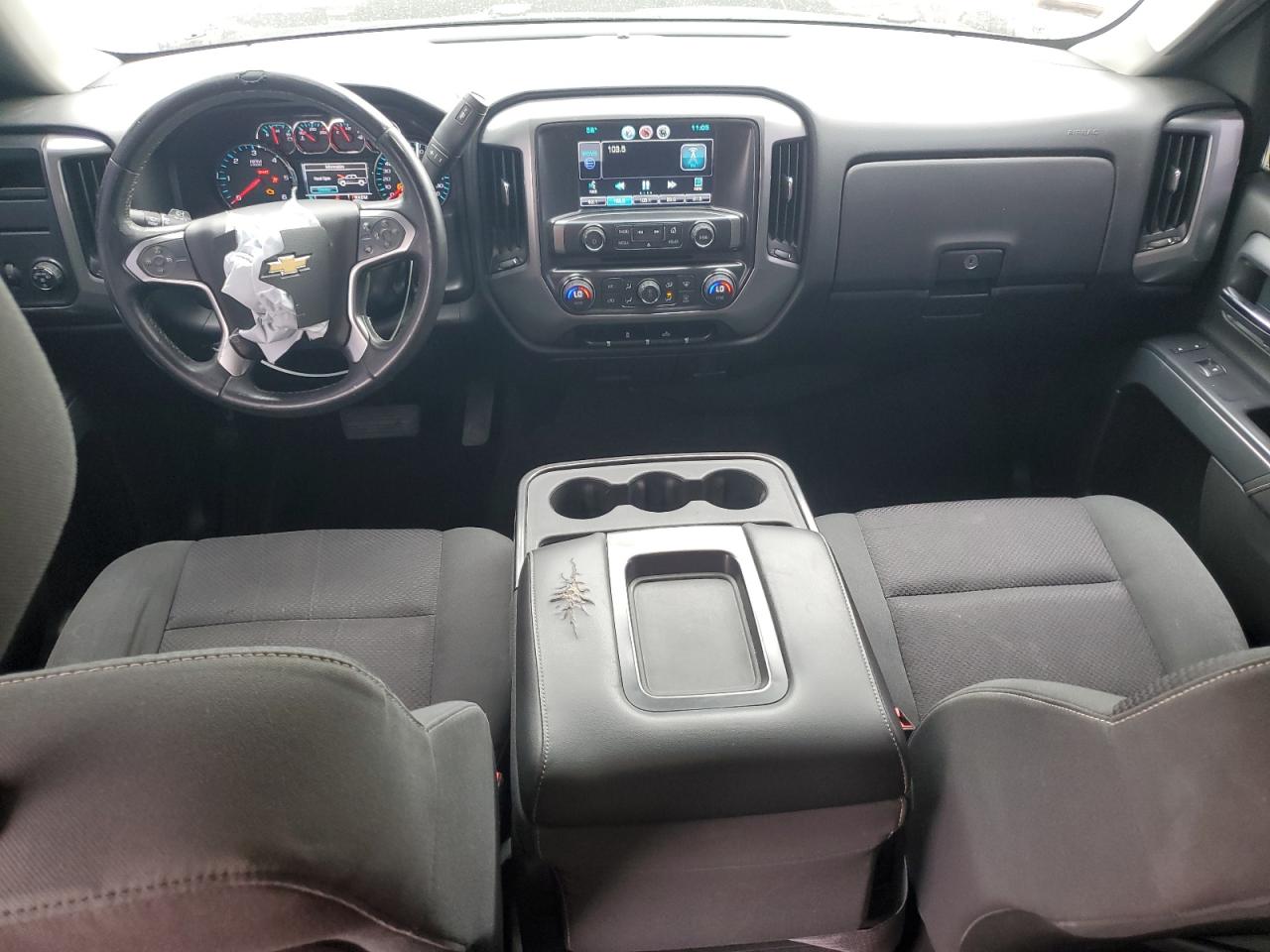 2015 Chevrolet Silverado - Image 8