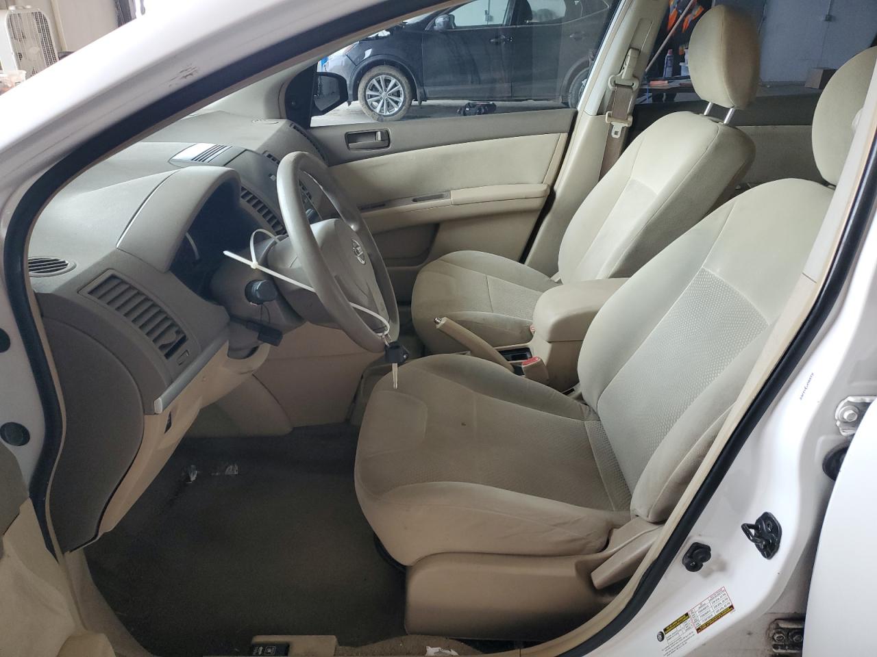 2011 Nissan Sentra - Image 7