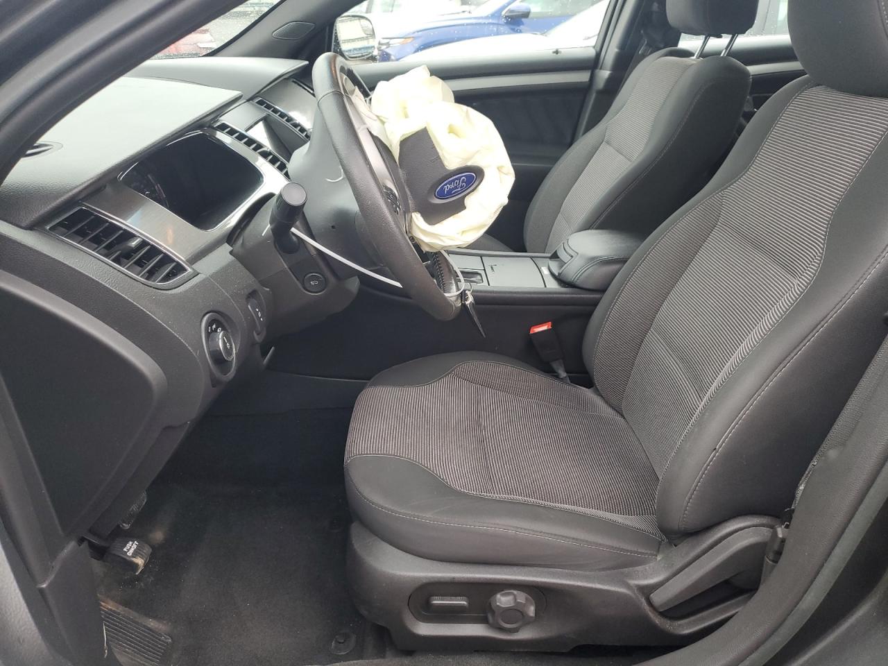 2017 Ford Taurus - Image 7