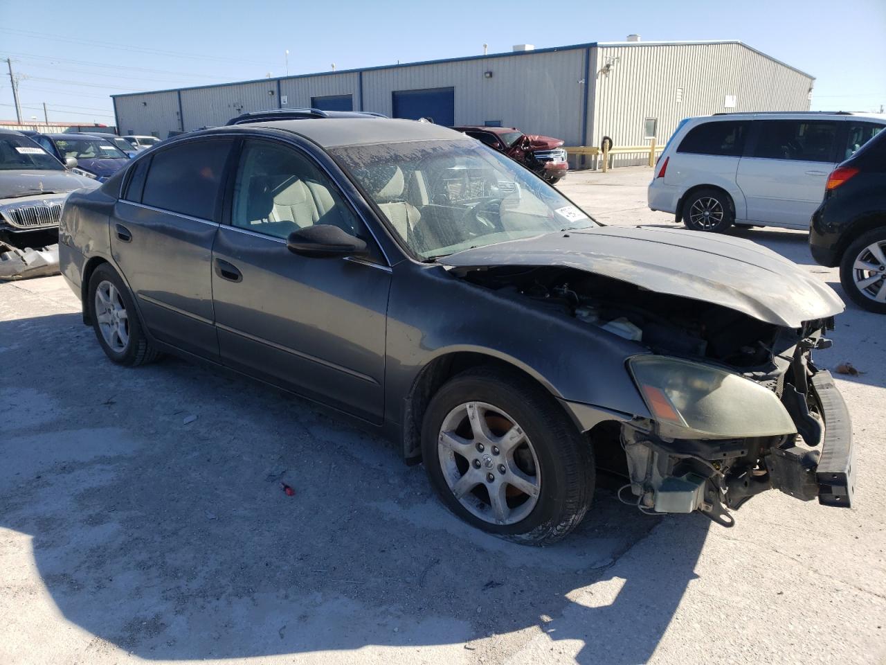 2005 Nissan Altima - Image 4