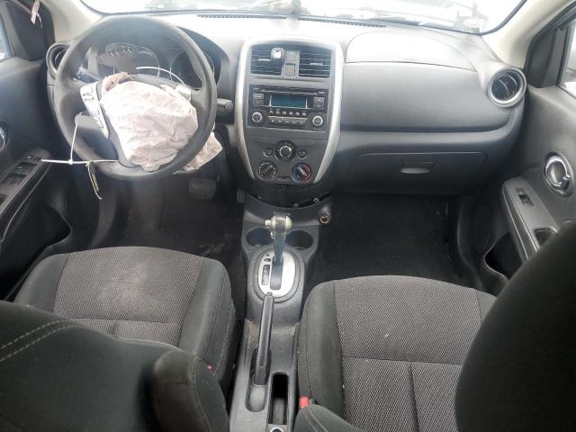  NISSAN VERSA 2017 Srebrny