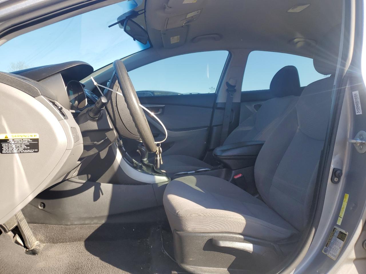 2014 Hyundai Elantra - Image 7