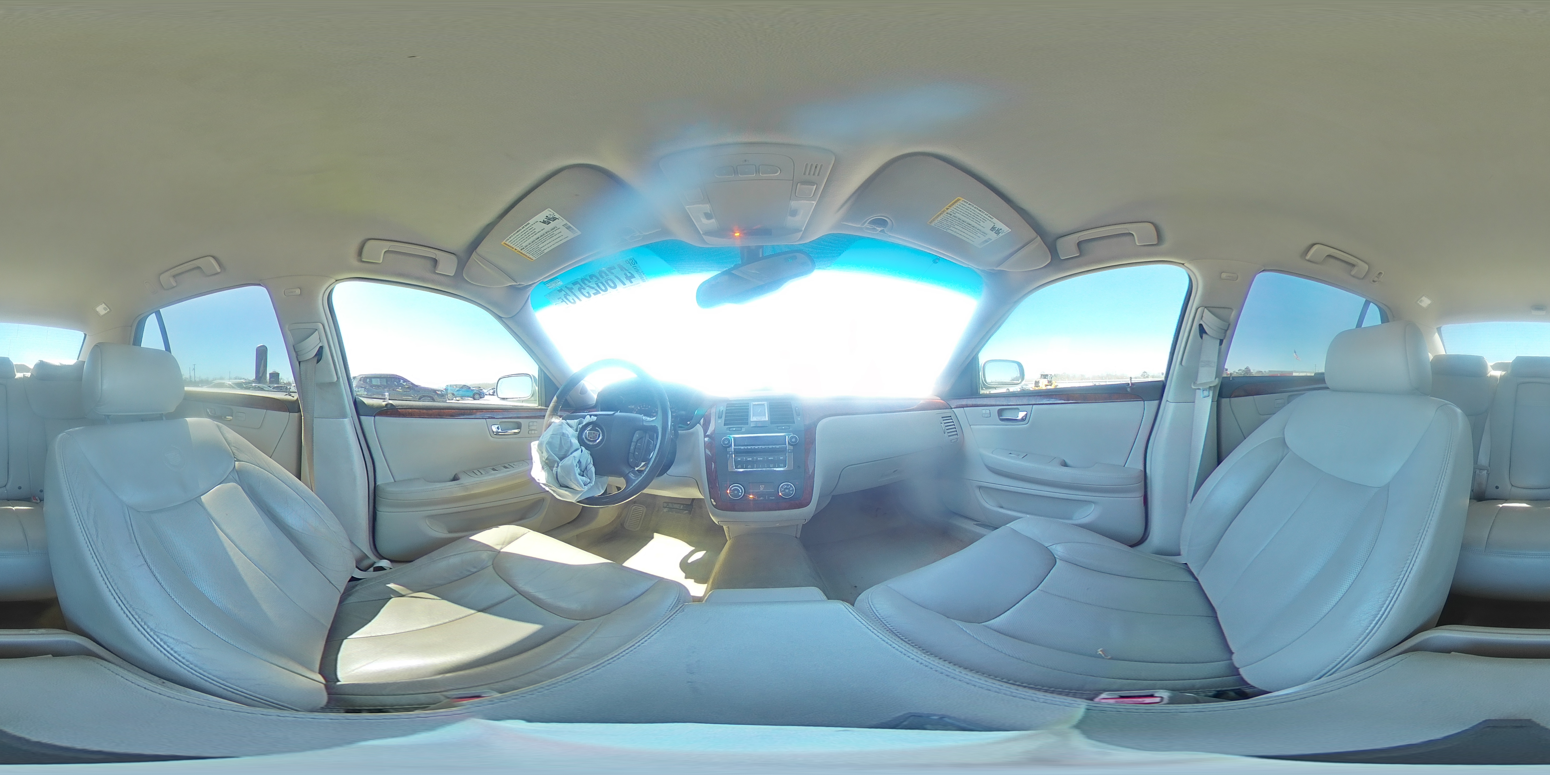 2007 Cadillac DTS - Image 12