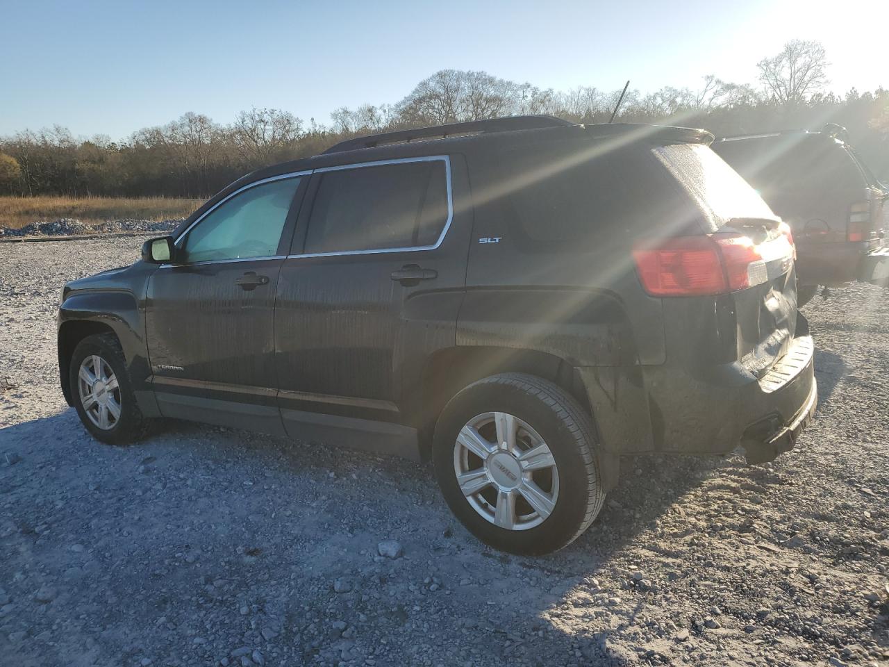 2015 GMC Terrain - Image 2