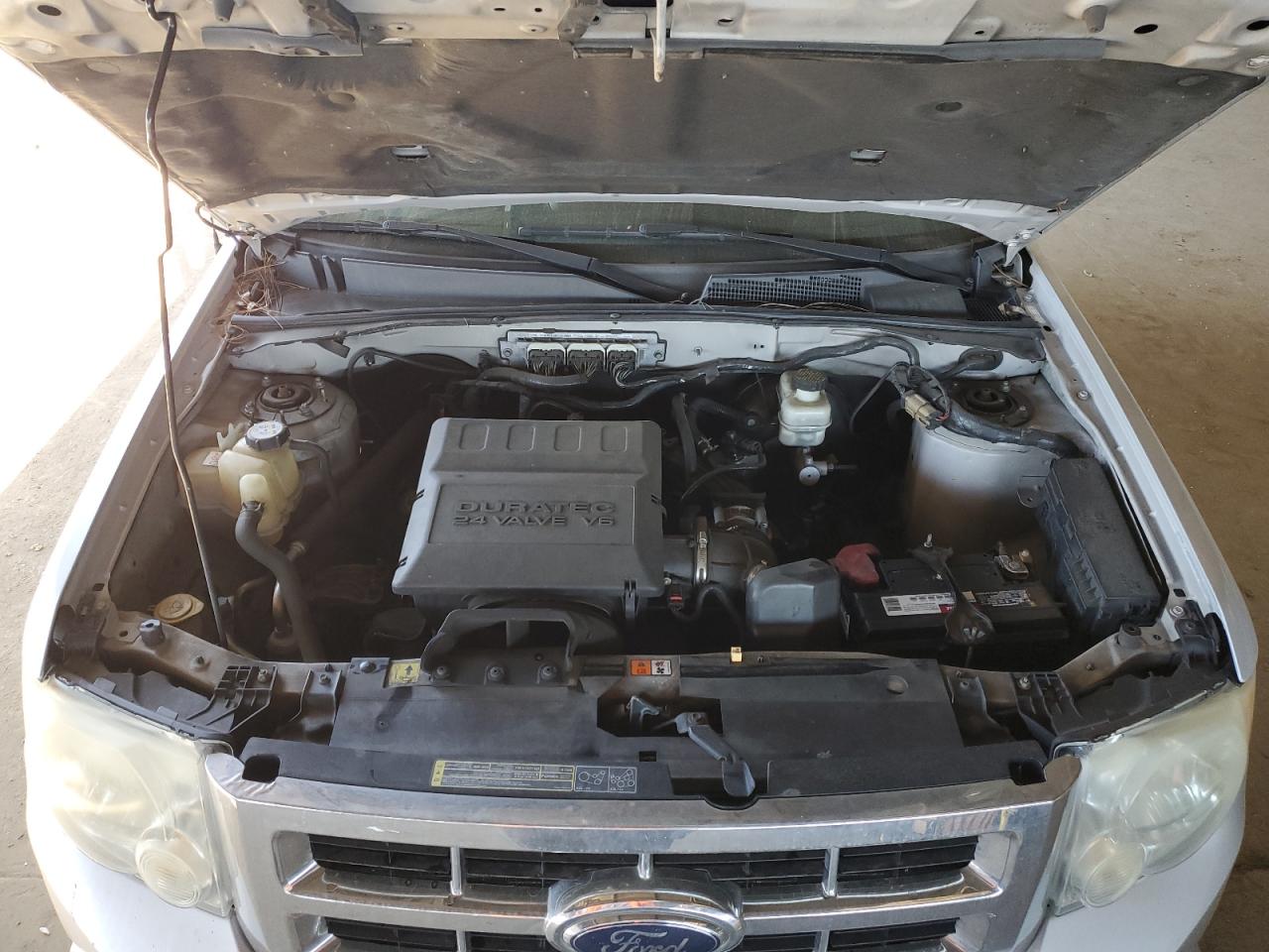 2009 Ford Escape - Image 12