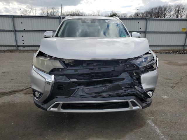  MITSUBISHI OUTLANDER 2019 Серебристый