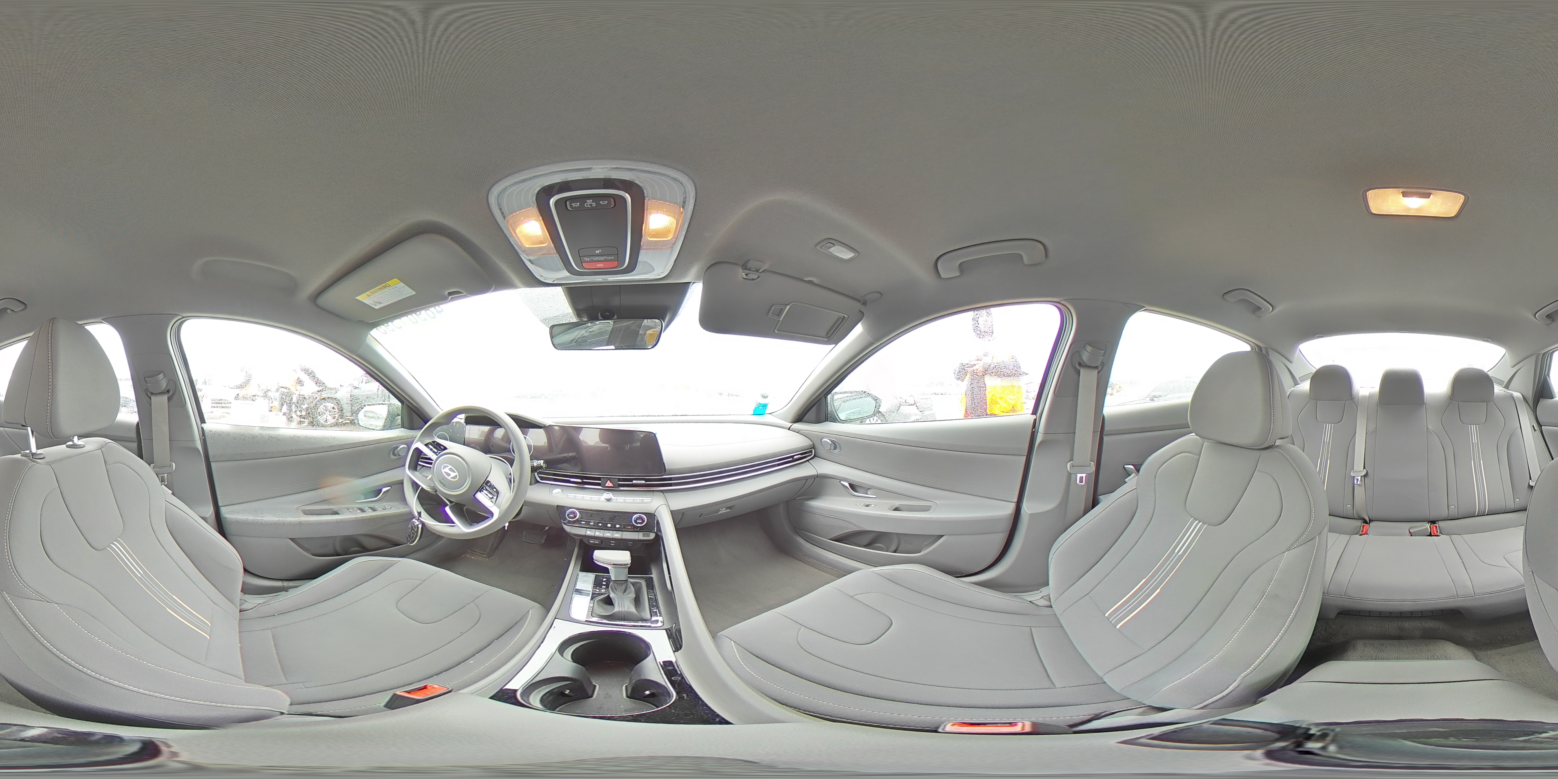 2024 Hyundai Elantra - Image 12