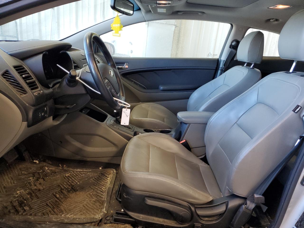 2014 Kia Forte - Image 7