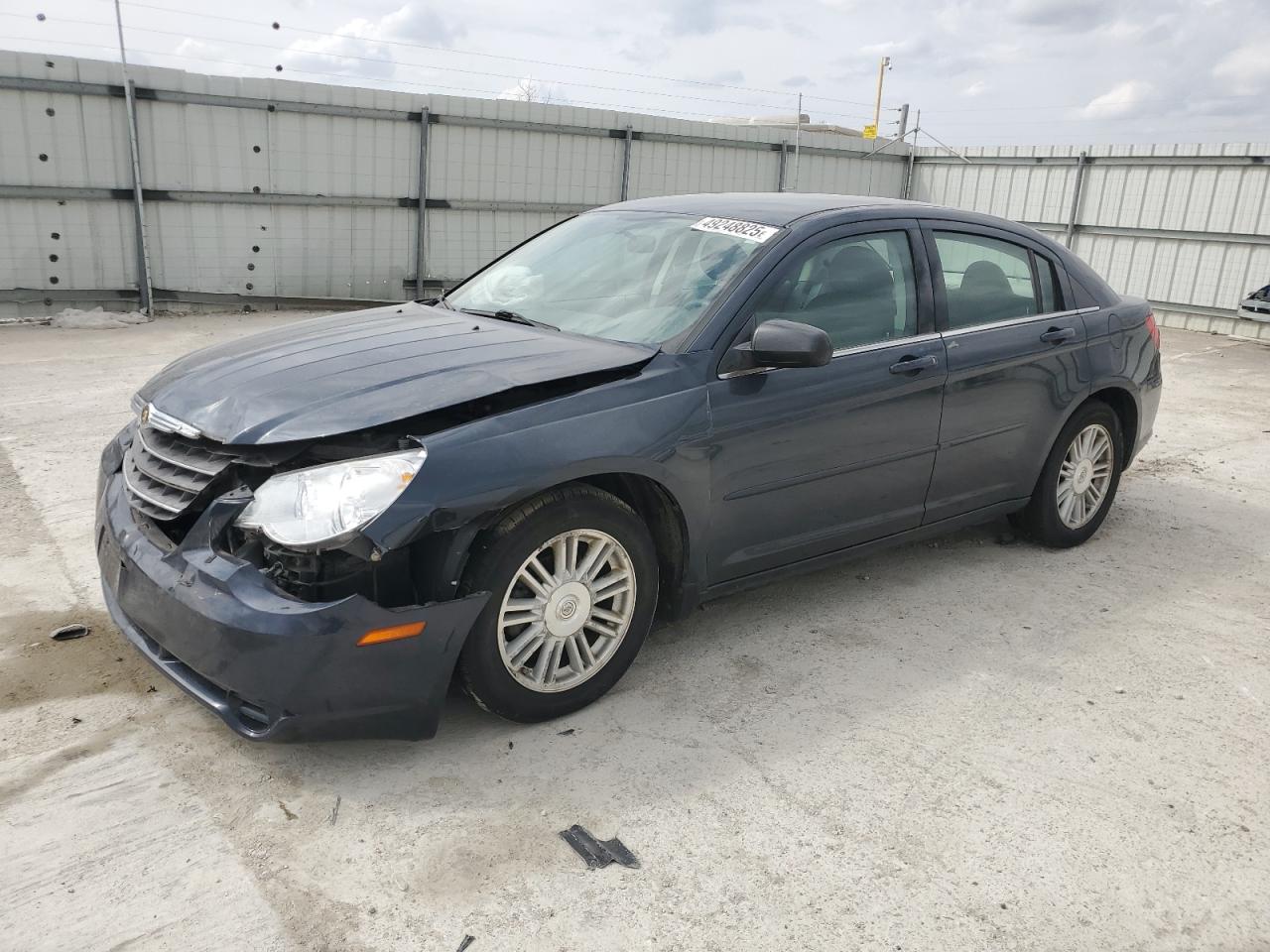 2007 Chrysler Sebring for Sale in Walton, KY - Front End