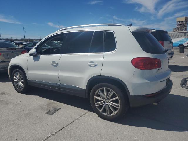  VOLKSWAGEN TIGUAN 2016 Biały