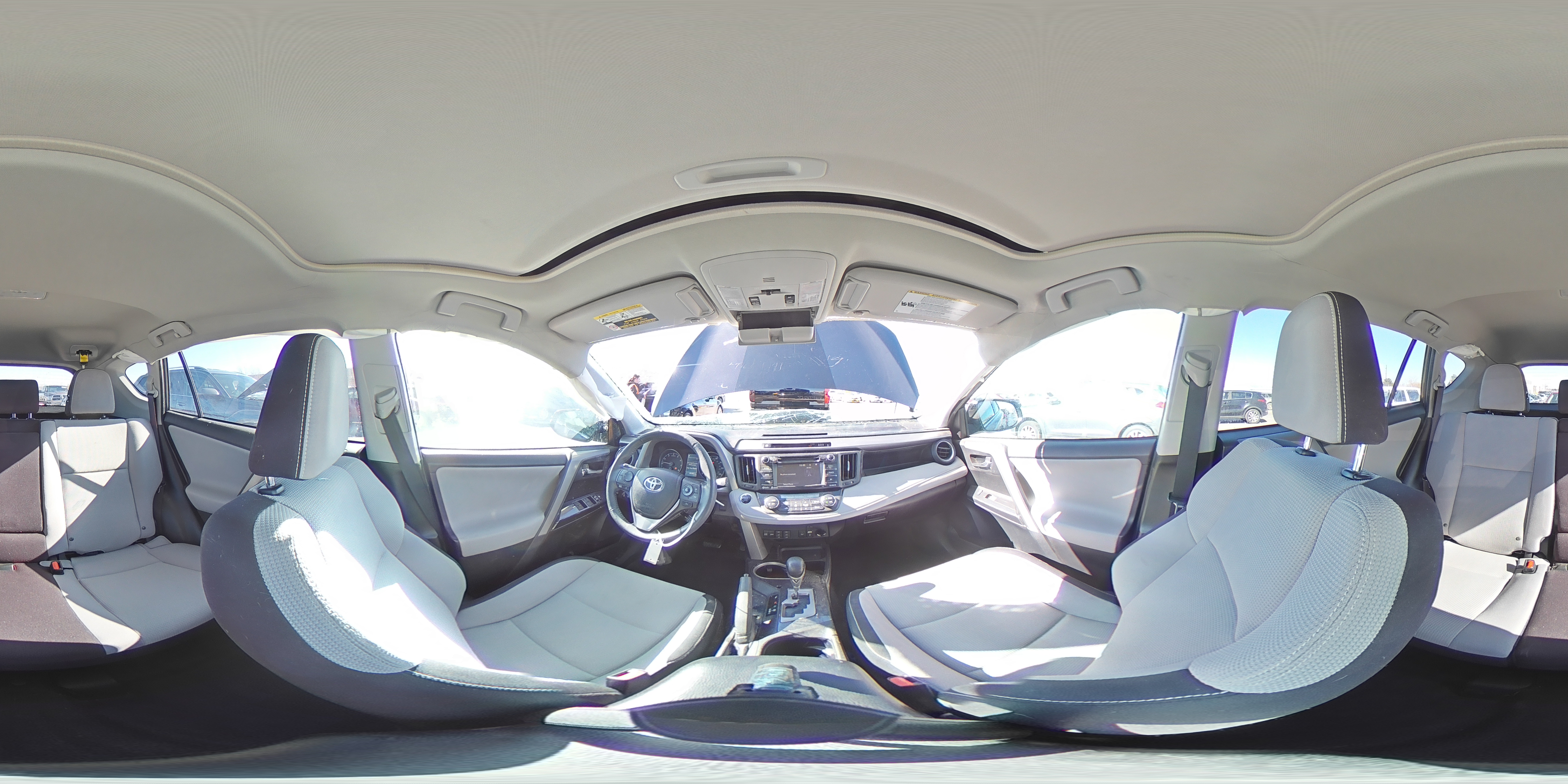 2018 Toyota RAV 4 - Image 15