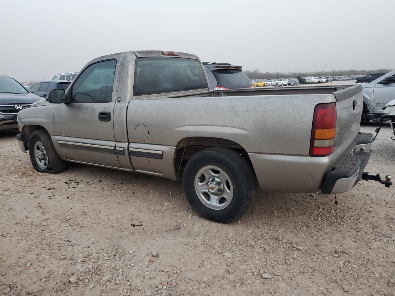 2001 Chevrolet Silverado - Image 2
