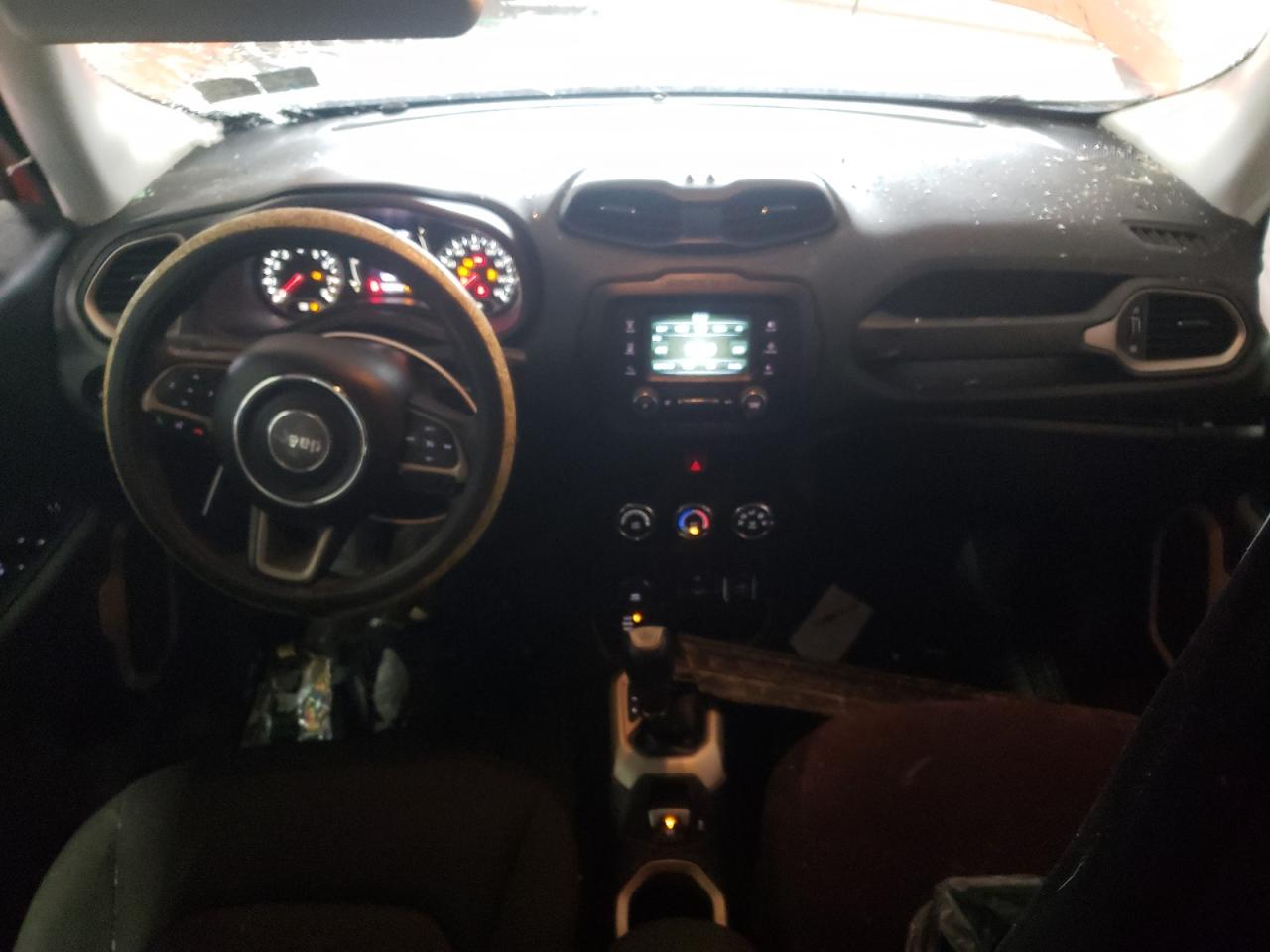 2015 Jeep Renegade - Image 8