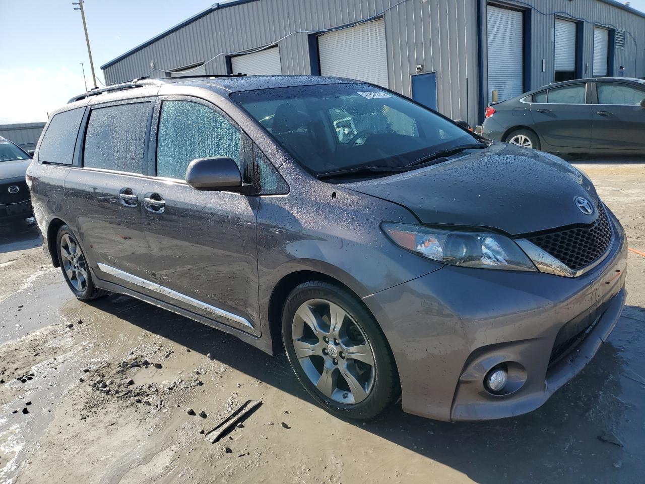 2011 Toyota Sienna - Image 4