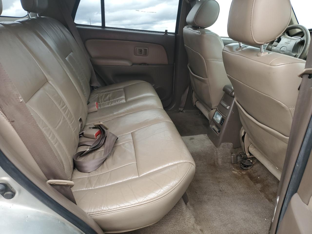 2000 Toyota 4Runner - Image 11