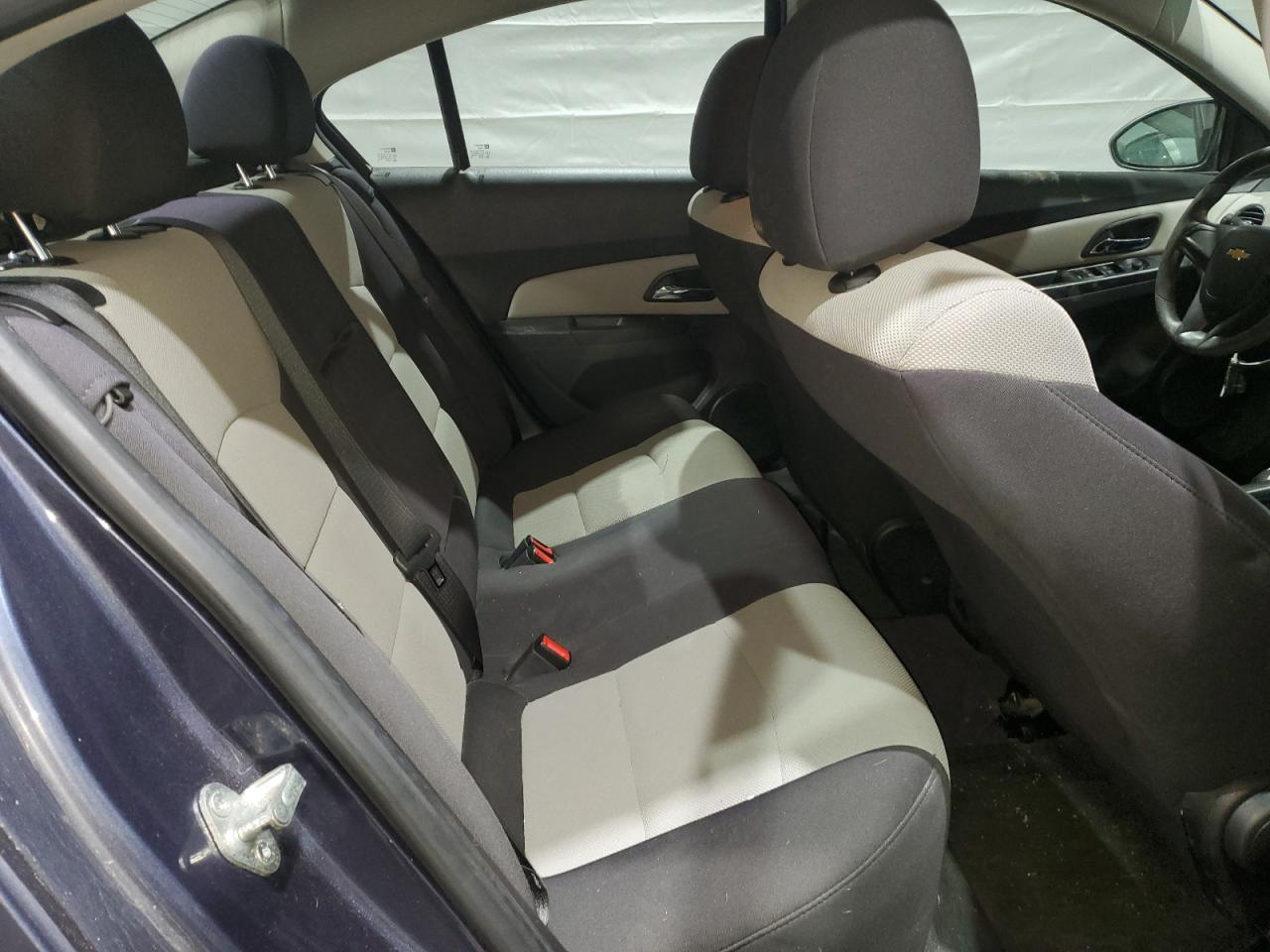 2013 Chevrolet Cruze - Image 10