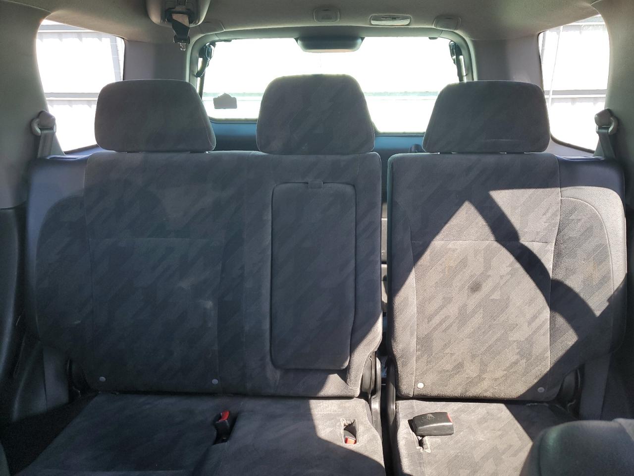 2003 Honda CR-V - Image 10