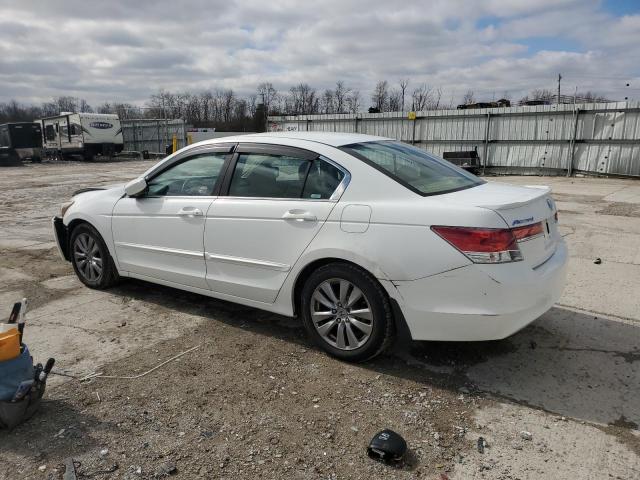 Седаны HONDA ACCORD 2012 Белы