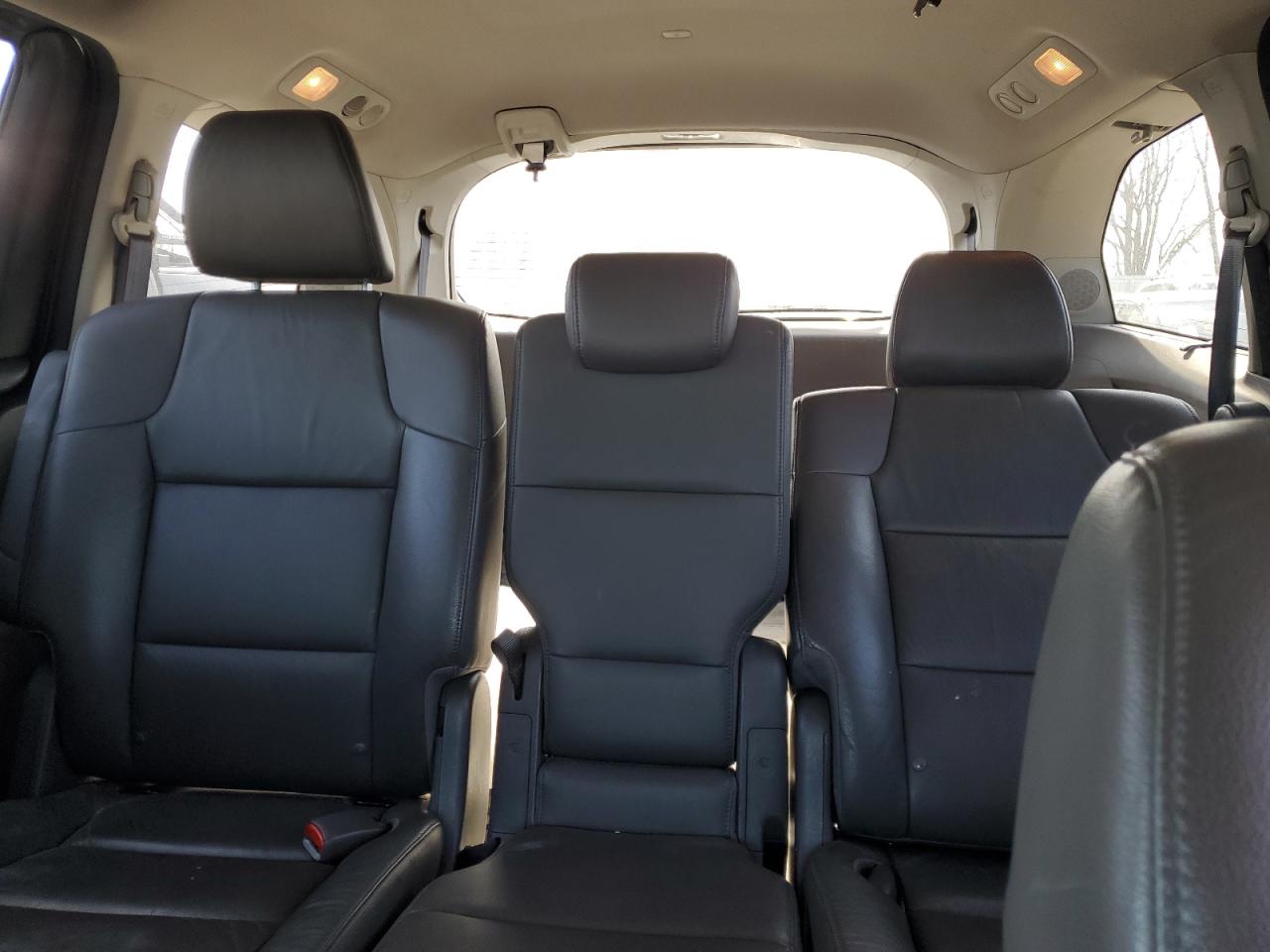 2012 Honda Odyssey - Image 10