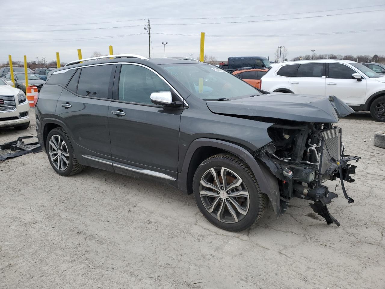 2020 GMC Terrain - Image 4