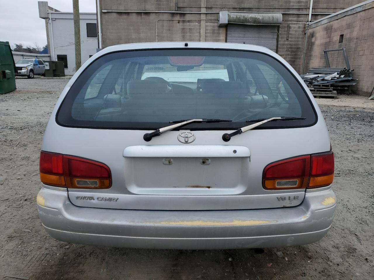 1994 Toyota Camry - Image 6