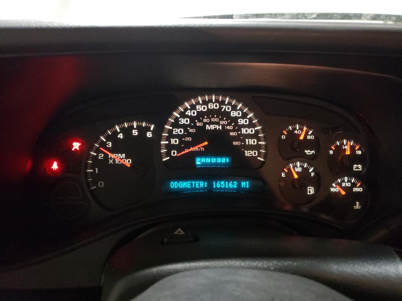 2004 Chevrolet Silverado - Image 9