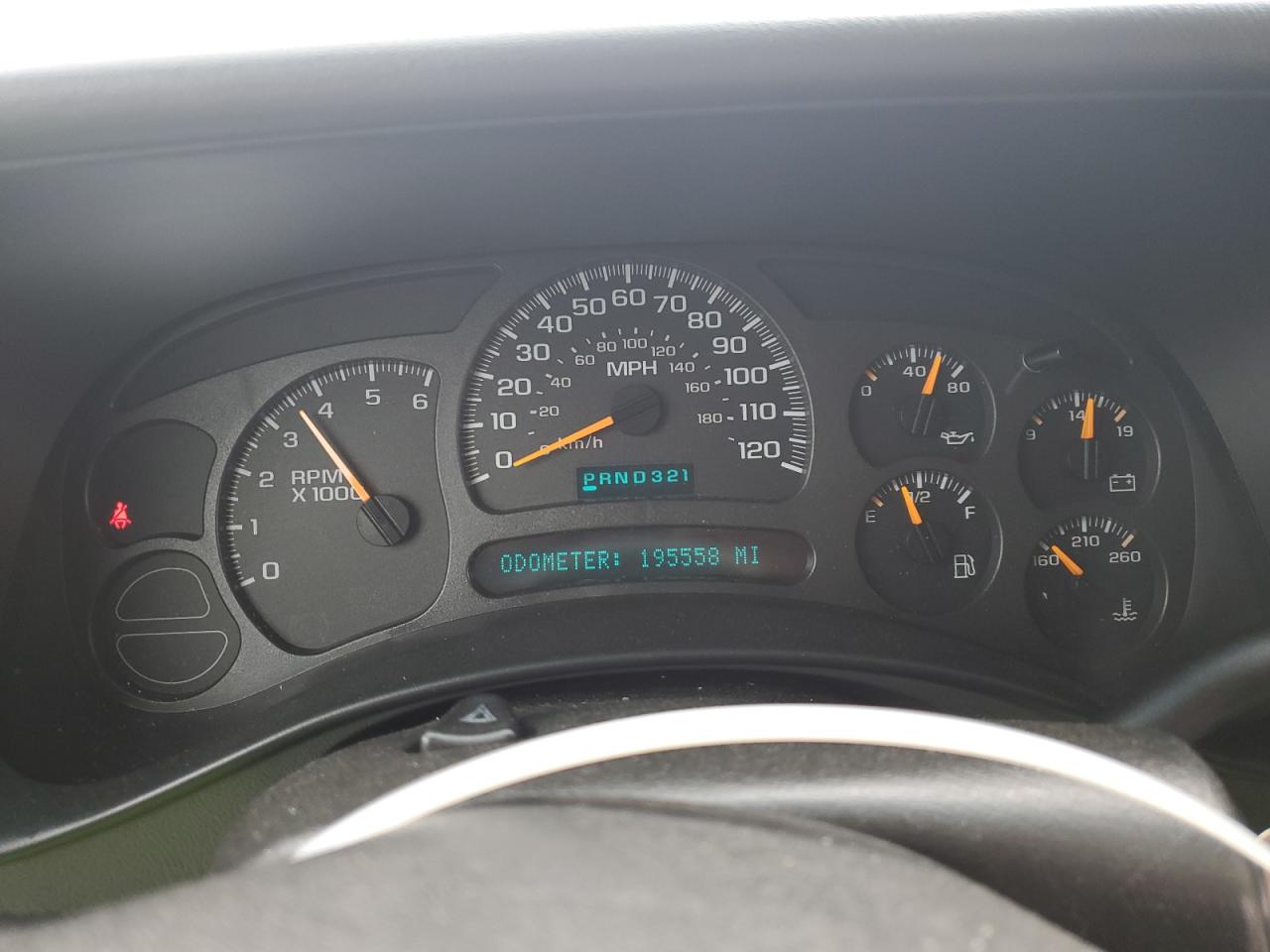 2003 GMC Yukon - Image 9