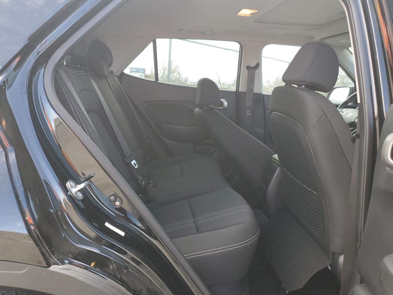 2024 Hyundai Venue - Image 12