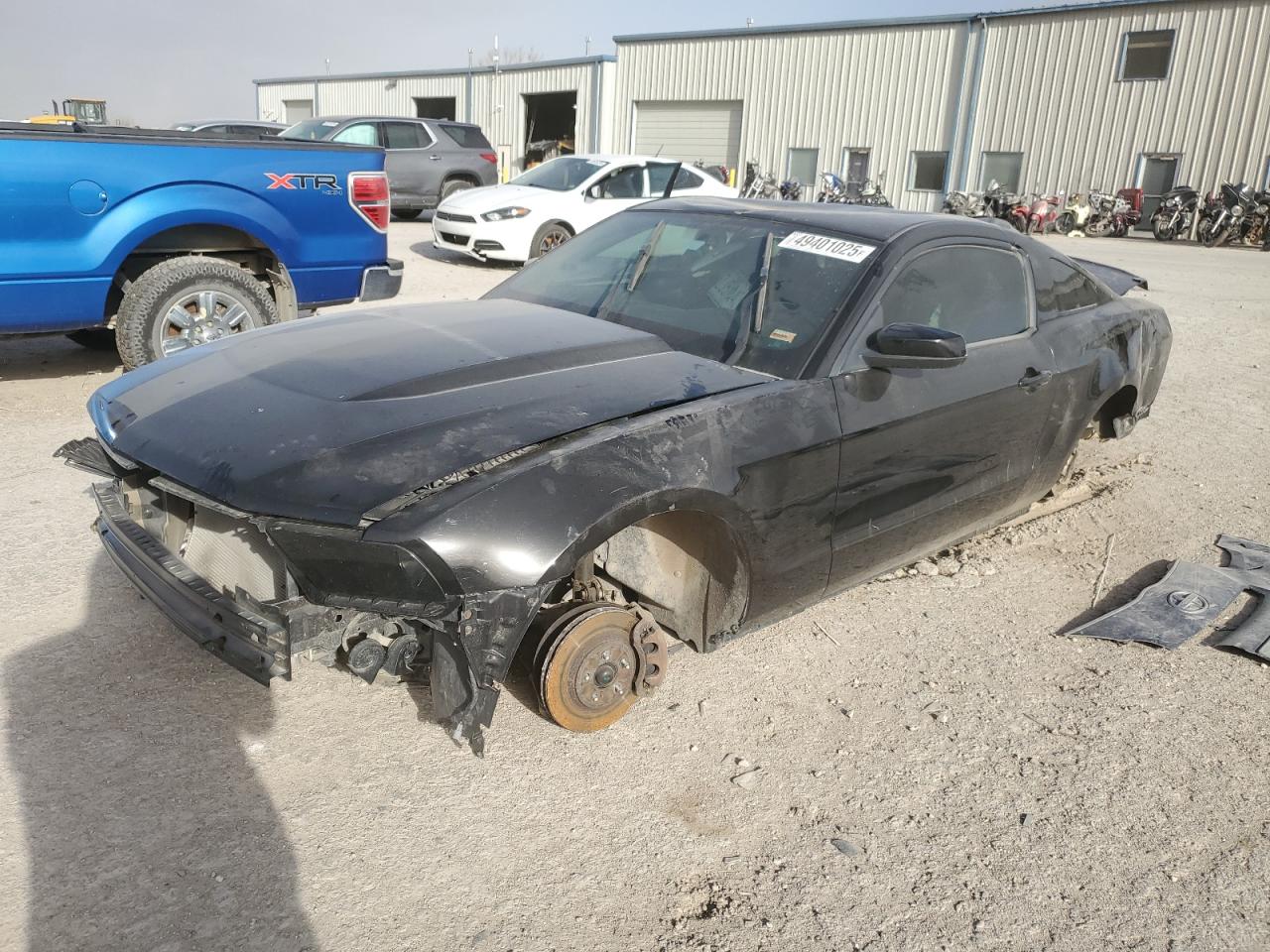 2011 Ford Mustang للبيع في Kansas City، KS - Front End