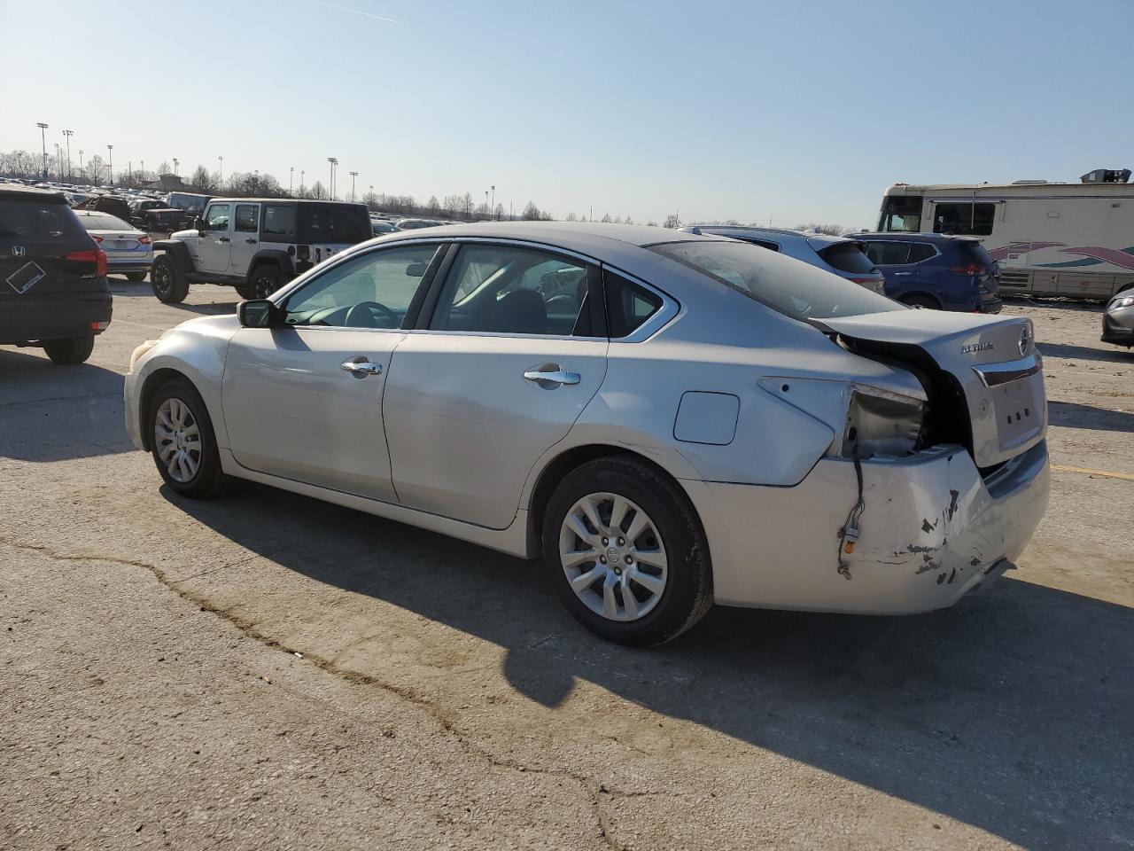 2015 Nissan Altima - Image 2