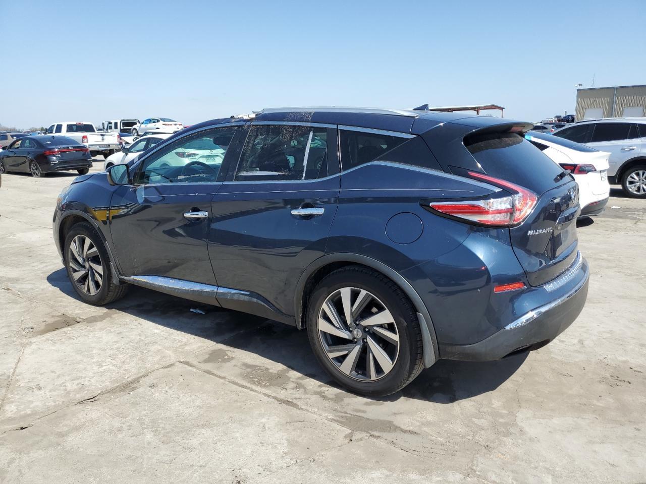 2015 Nissan Murano - Image 2