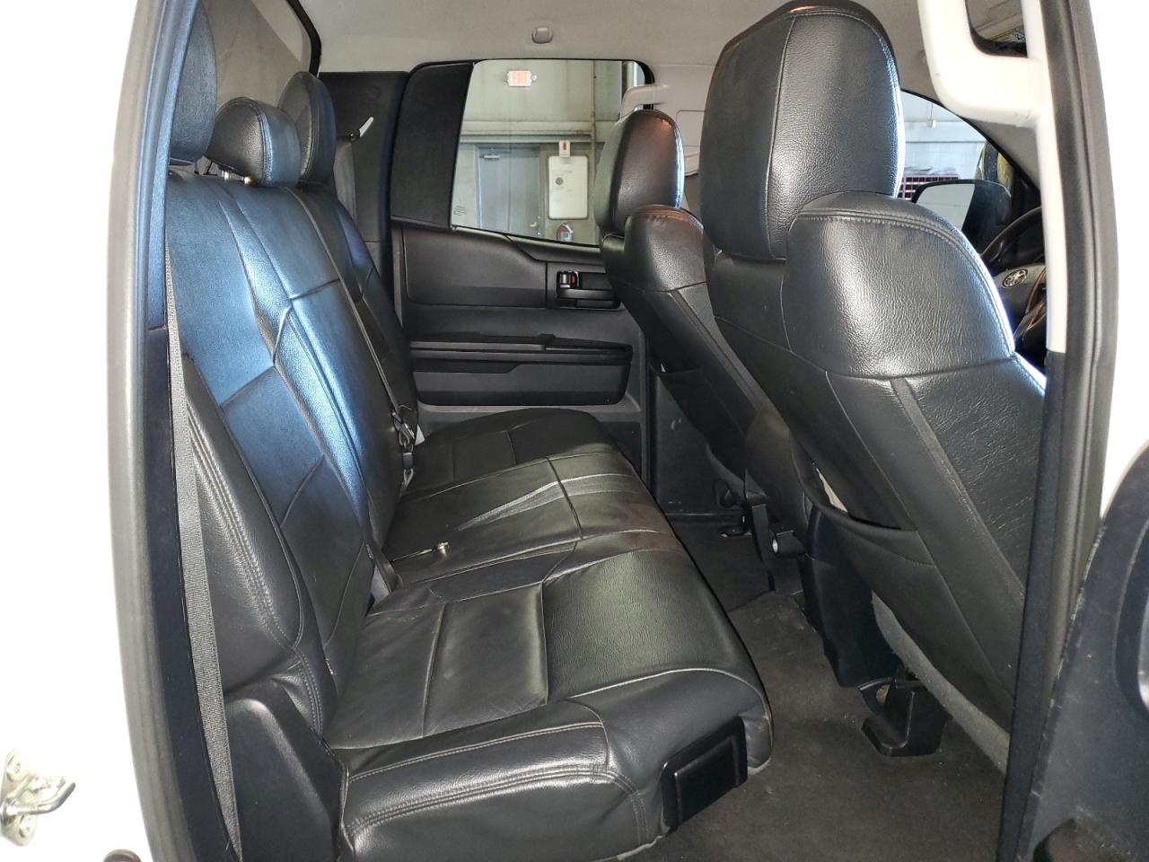 2014 Toyota Tundra - Image 10