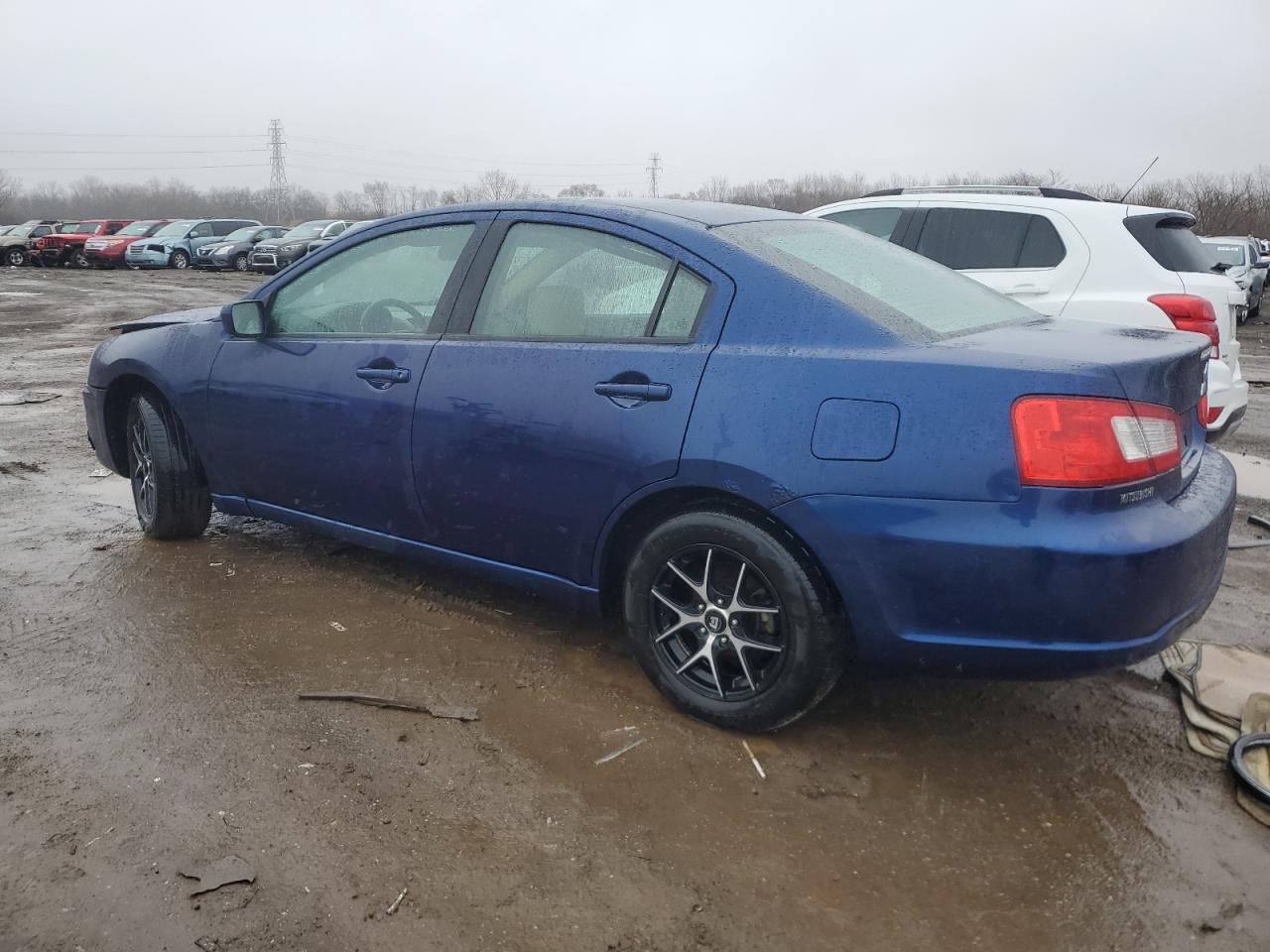 2009 Mitsubishi Galant - Image 2
