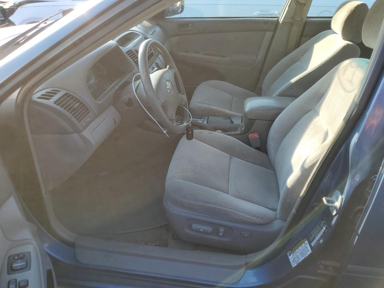 2004 Toyota Camry - Image 7