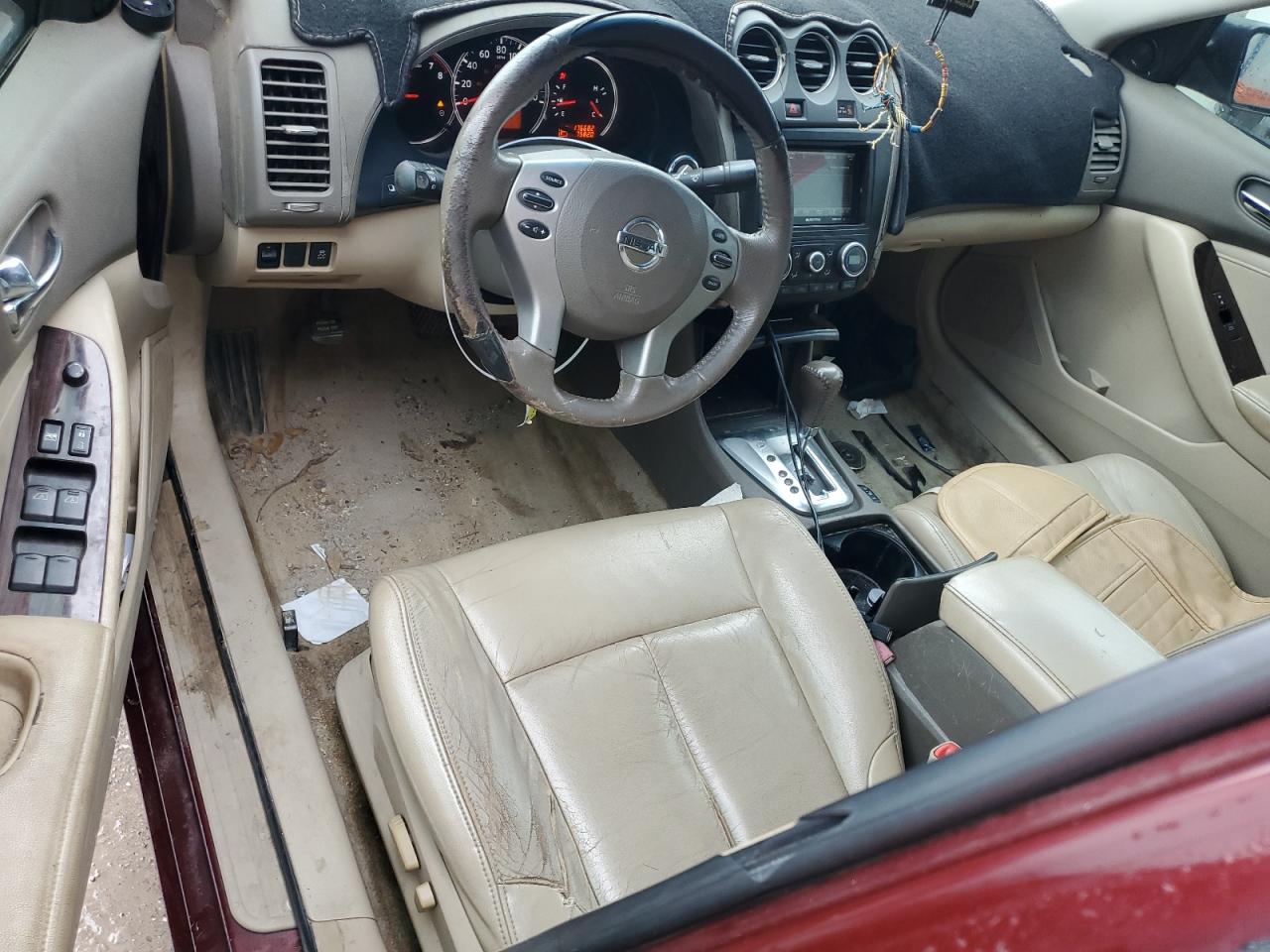 2011 Nissan Altima - Image 8