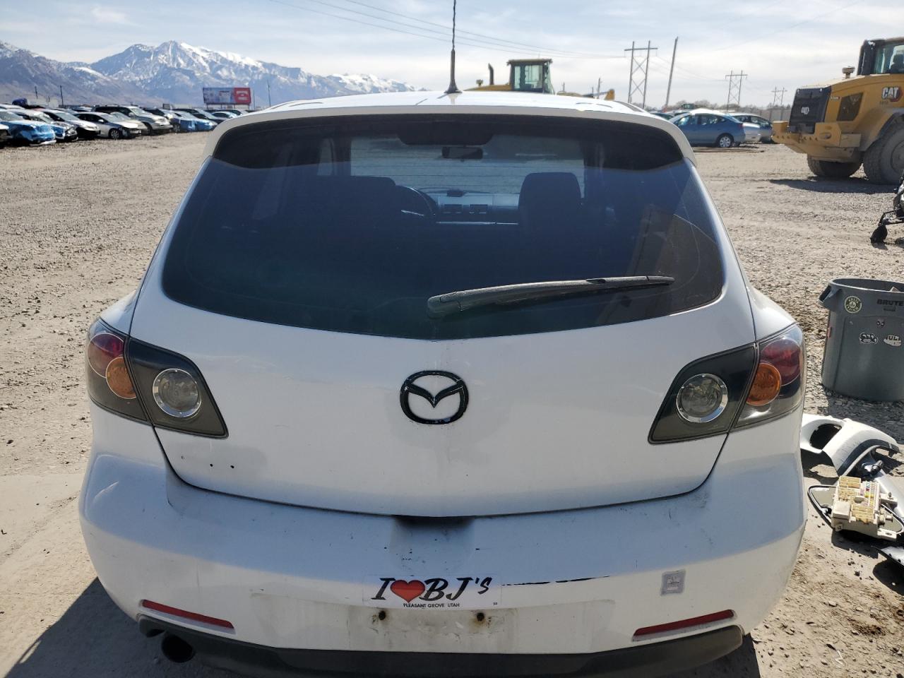 2004 Mazda 3 - Image 6