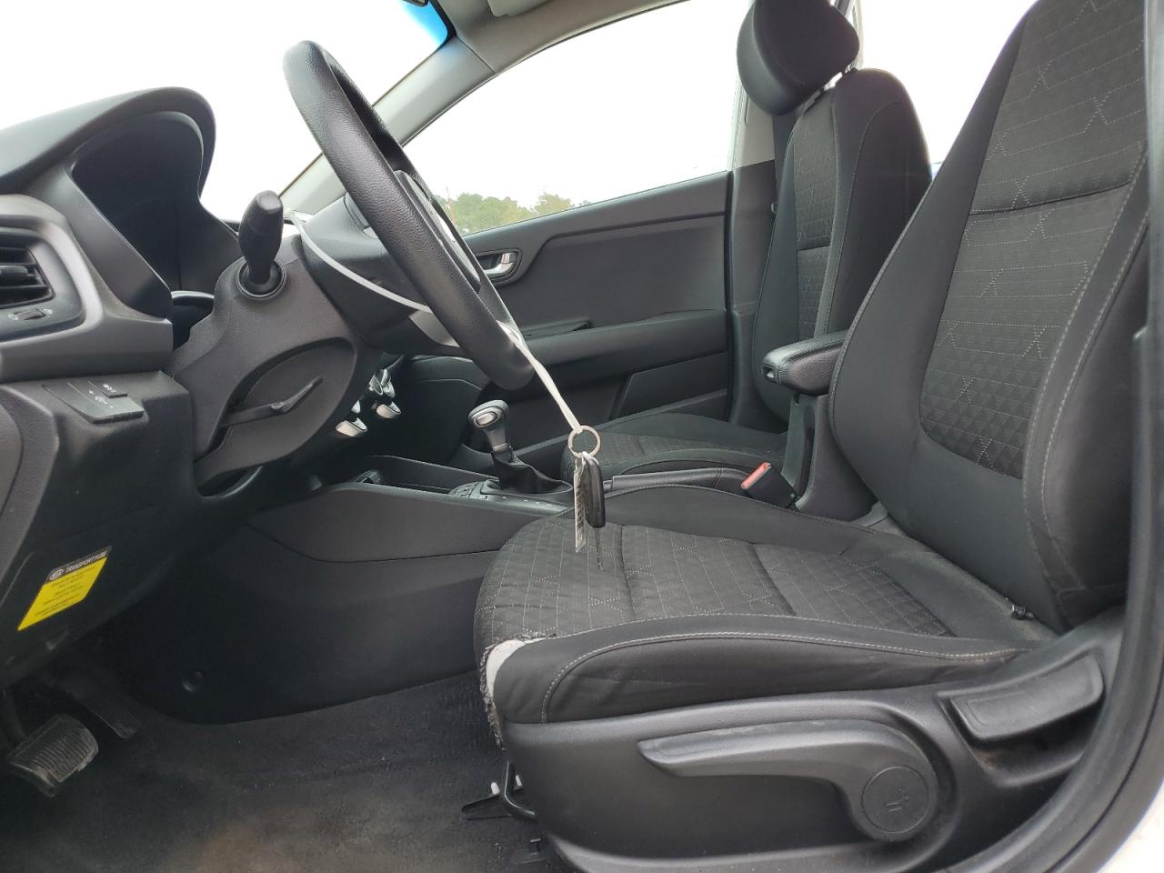 2019 Kia Rio - Image 7