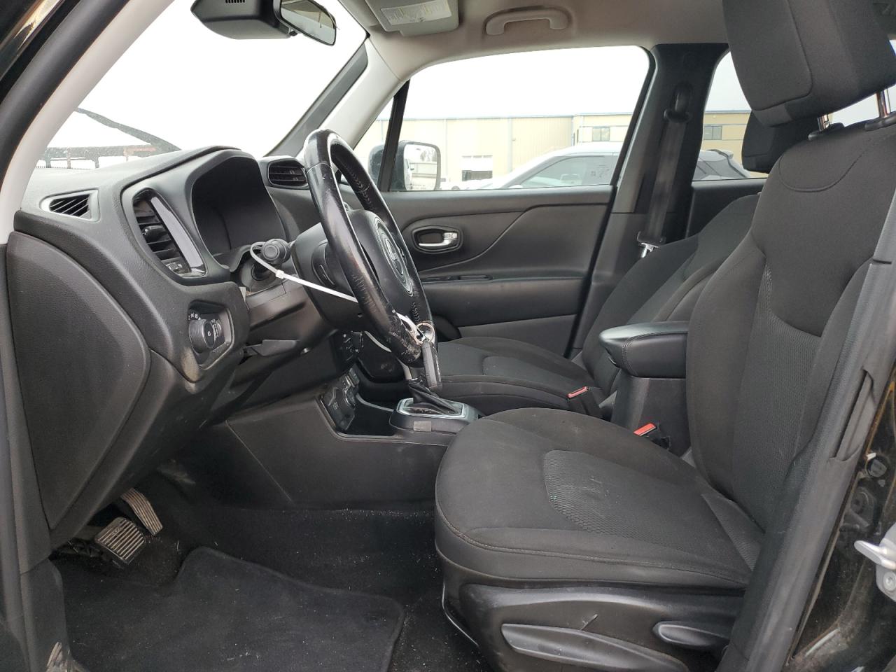 2020 Jeep Renegade - Image 7