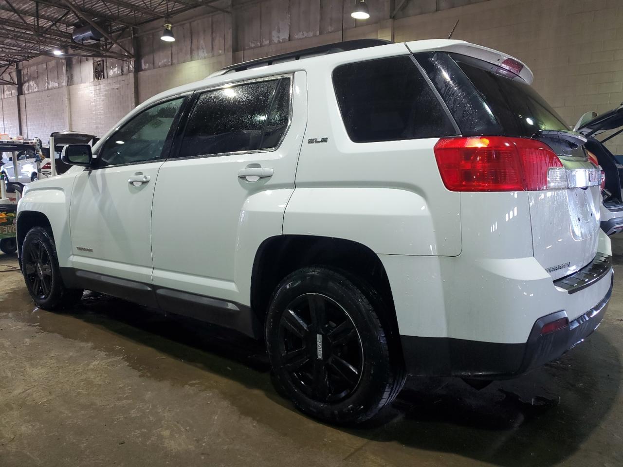 2015 GMC Terrain - Image 2