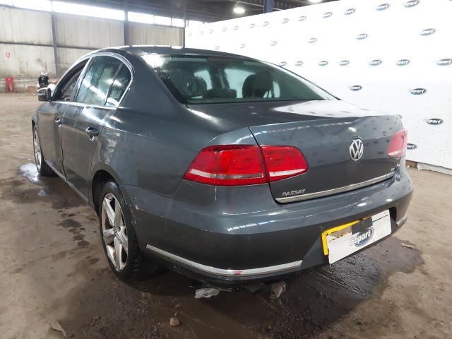 2012 VOLKSWAGEN PASSAT SE