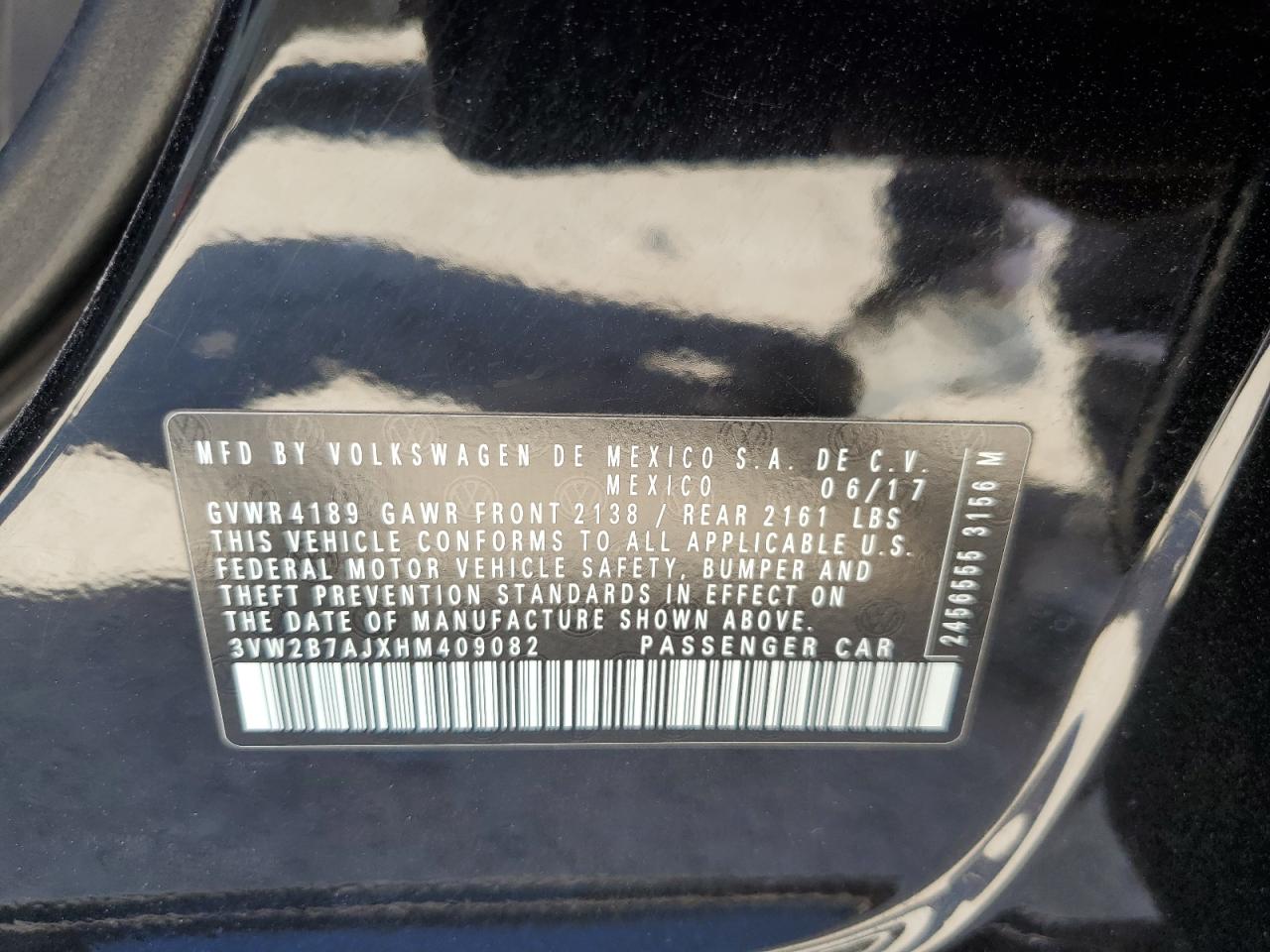 2017 Volkswagen Jetta - Image 12