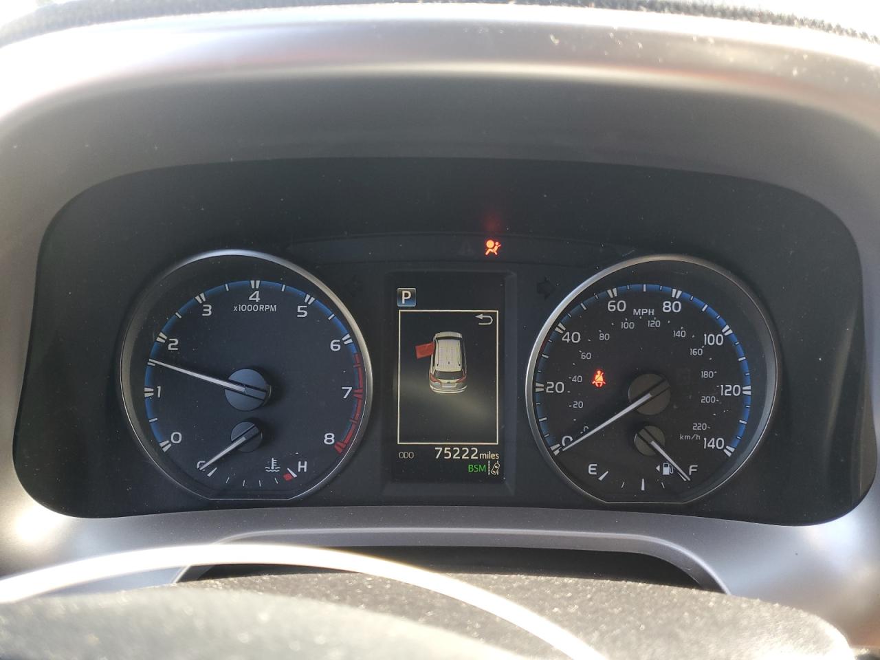 2018 Toyota RAV 4 - Image 9