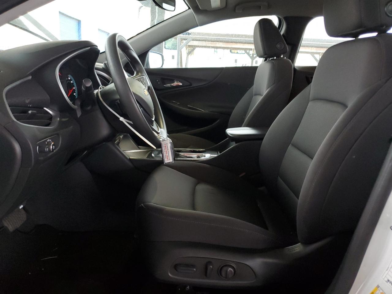 2023 Chevrolet Malibu - Image 7