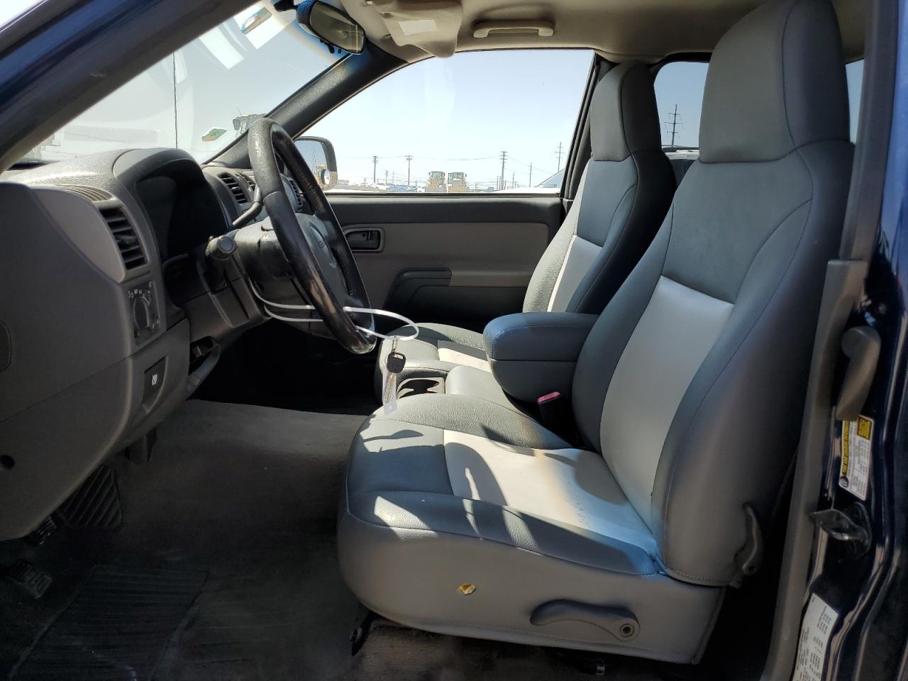 2004 GMC Canyon - Image 7