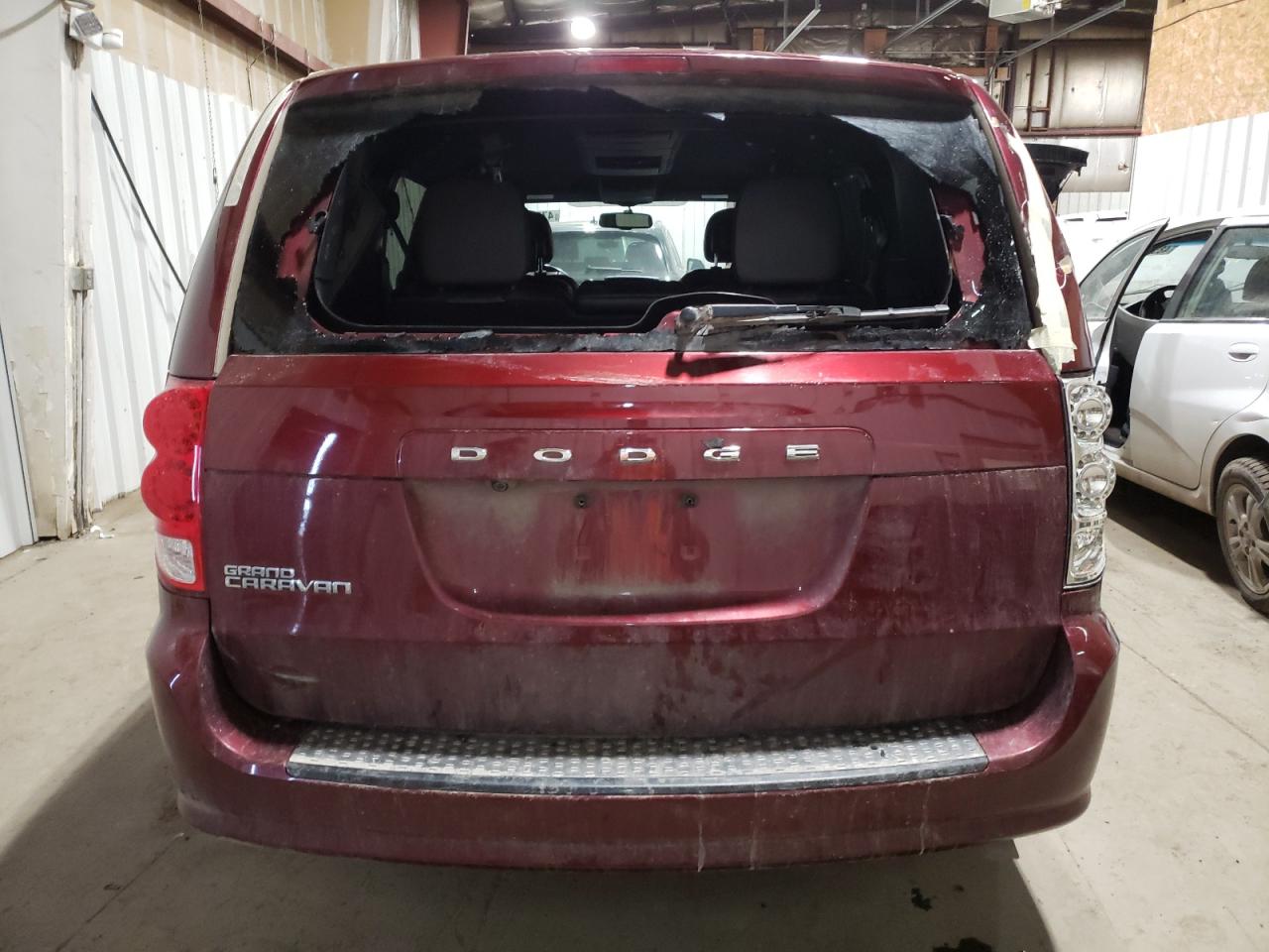 2017 Dodge Caravan - Image 6
