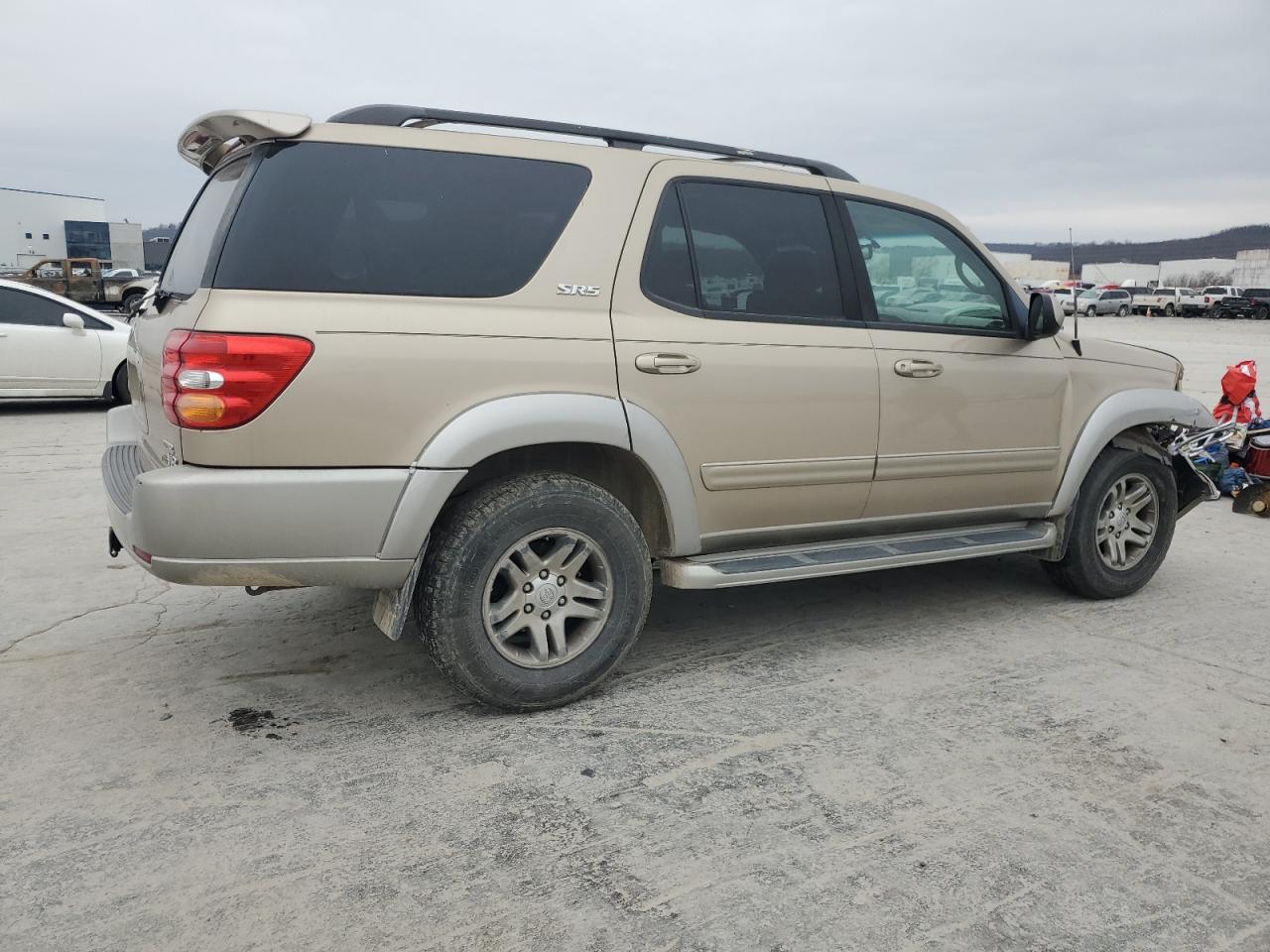 2003 Toyota Sequoia - Image 3