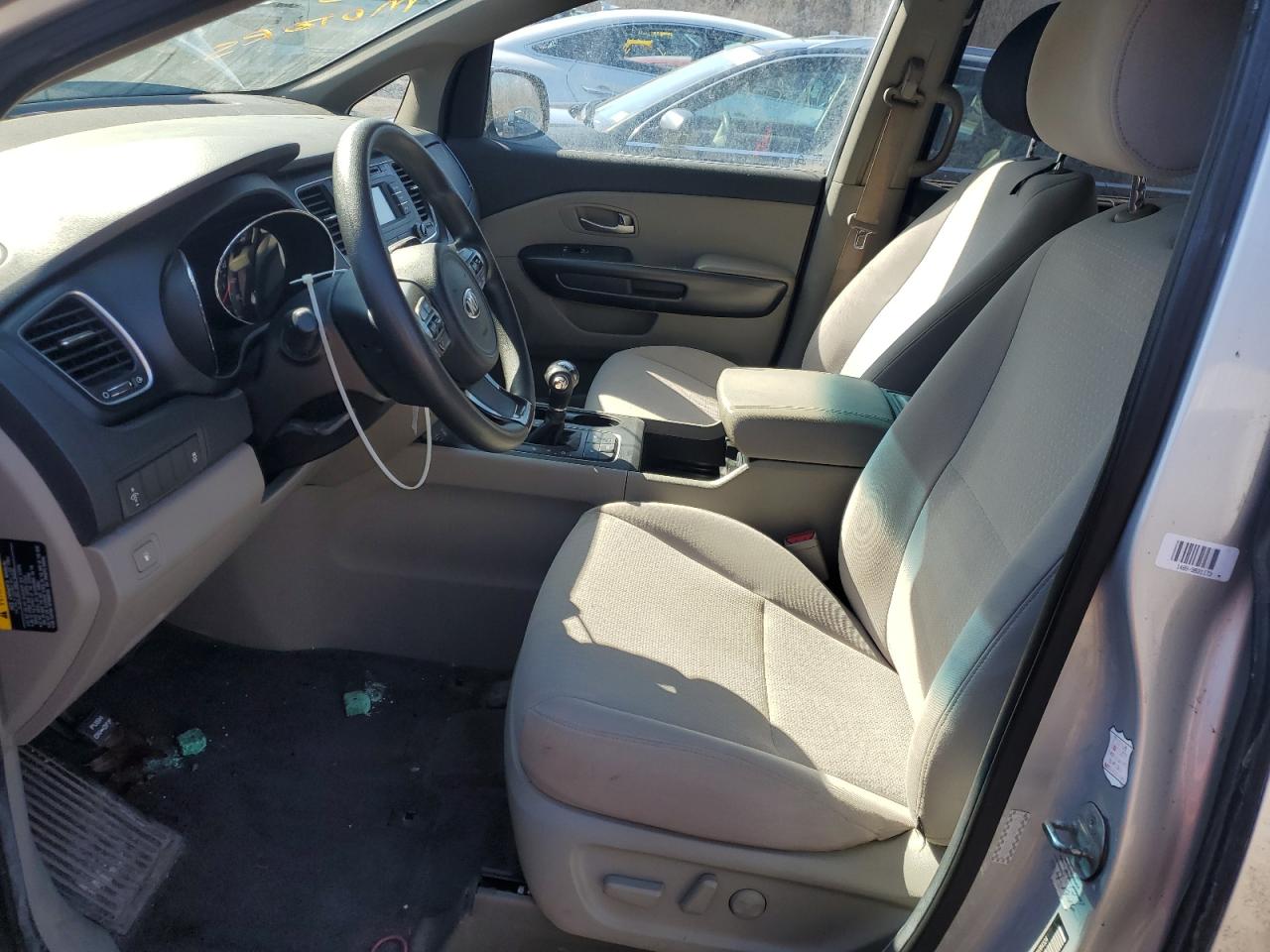 2016 Kia Sedona - Image 7