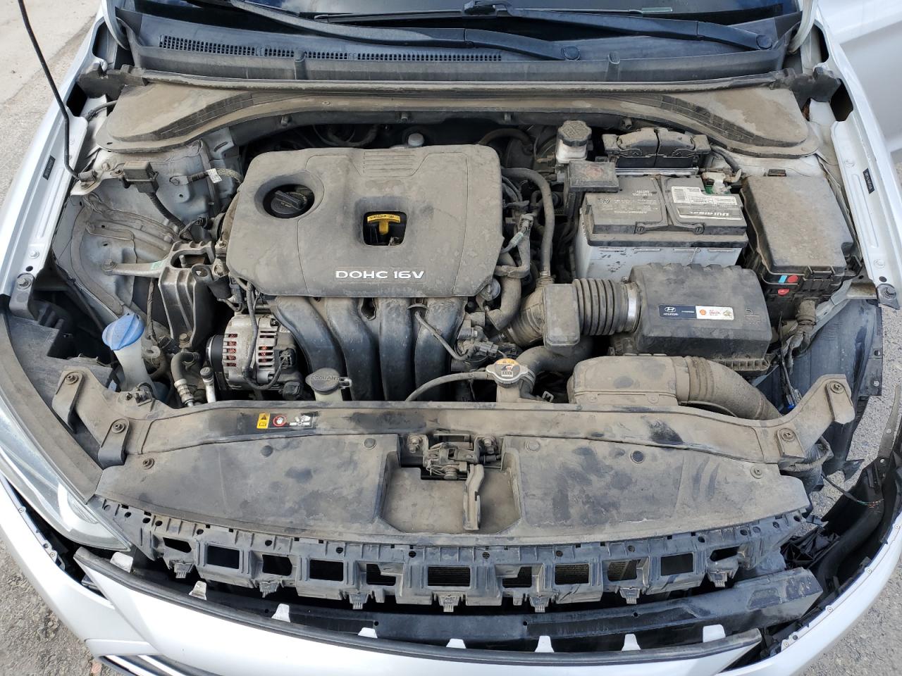 2017 Hyundai Elantra - Image 11