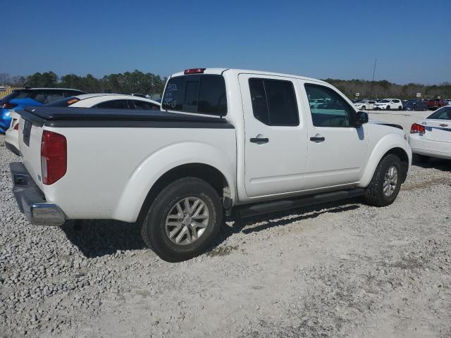 Pickups NISSAN FRONTIER 2016 Biały